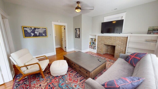 Foto del edificio - 2309 Thurman Ave