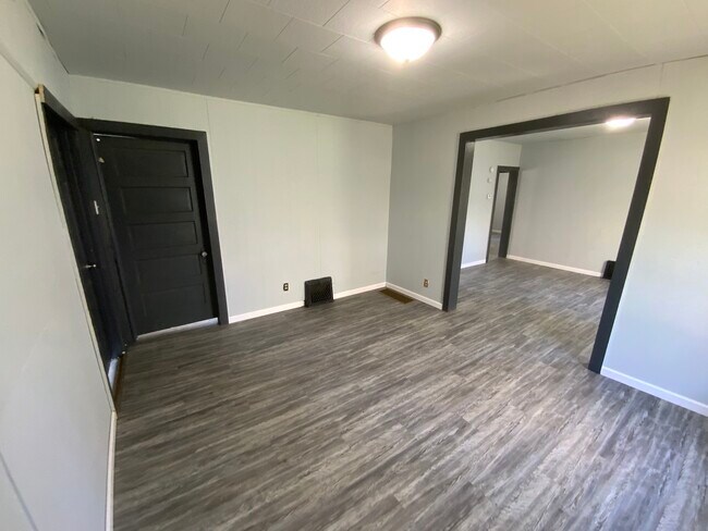 Foto del edificio - 313 E N 3rd St