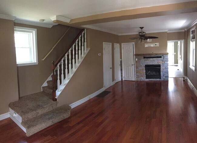 Photo - 231 E 6th Ave House