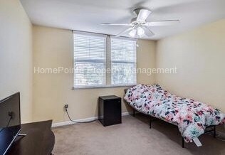 Foto del edificio - 12400 Fair Oaks Blvd