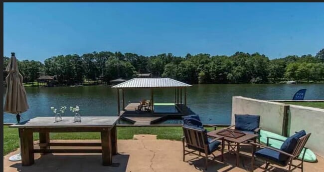 Private Dock - 122 Tucker Dr