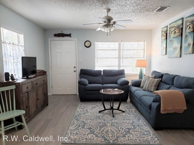 Building Photo - 2 br, 1 bath  - 2719 Beach Blvd S, Unit A