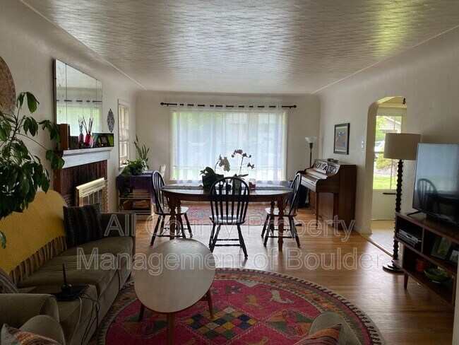 Foto del edificio - 206 W Chester St