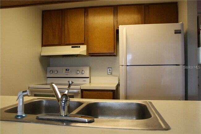 Foto del edificio - 4863 W McElroy Ave