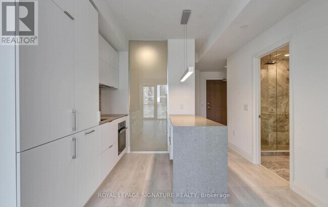 Photo du bâtiment - 15 Lower Jarvis St