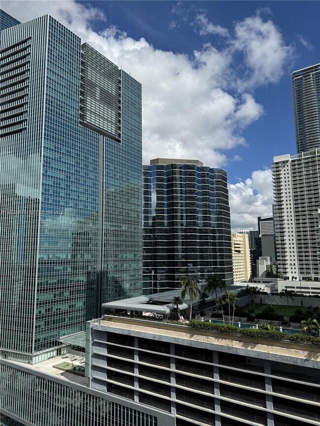 Foto del edificio - 170 SE 14th St