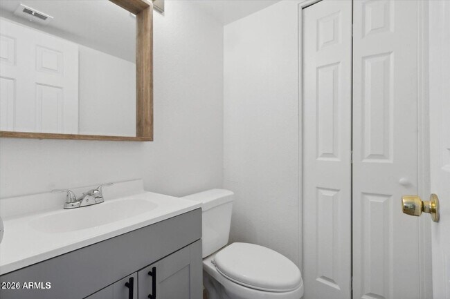 Foto del edificio - 15801 N 29th St