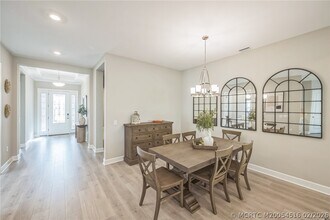 Building Photo - 15111 Pescara St