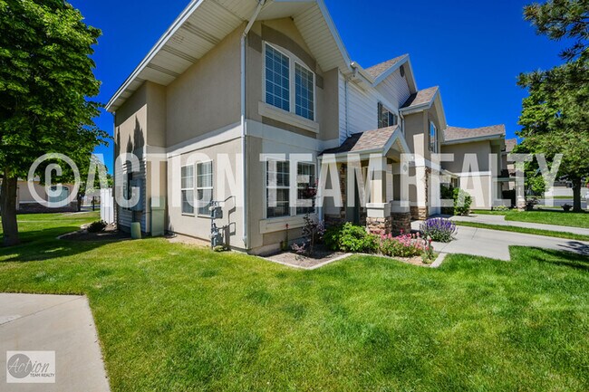 Foto del edificio - Row-end Townhome in Draper!