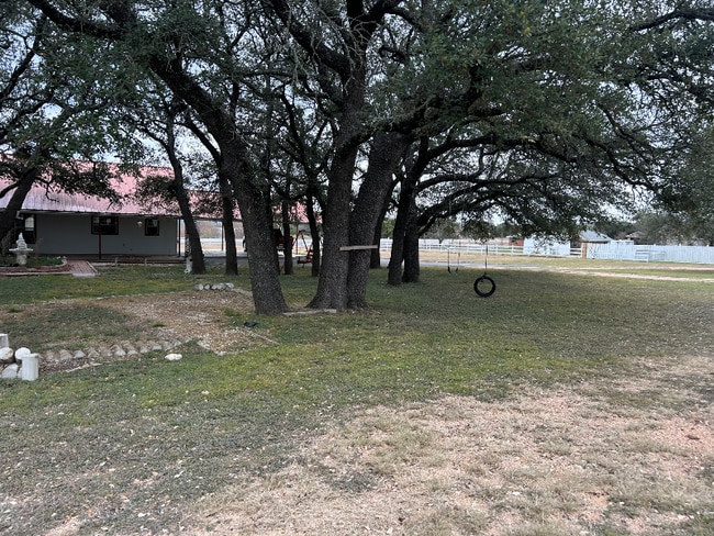 Foto del edificio - 3656 FM 2657