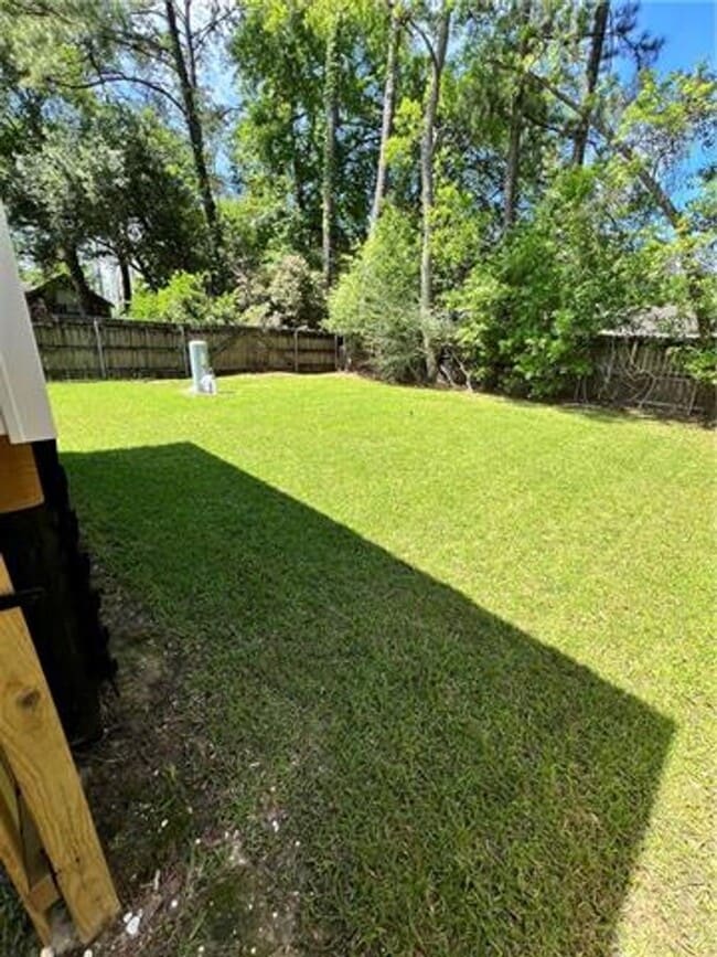 Building Photo - Beautiful One year old 3 BR 2 bath home