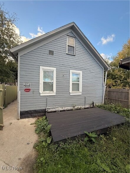 3152 W 46th St Cleveland, OH 44102 – photo 1