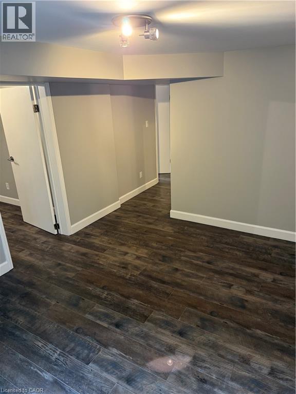 Building Photo - 127 Carlyle Dr