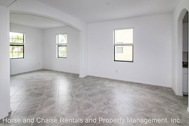 Foto del edificio - 4 br, 3 bath House - 1951 East Isles Rd