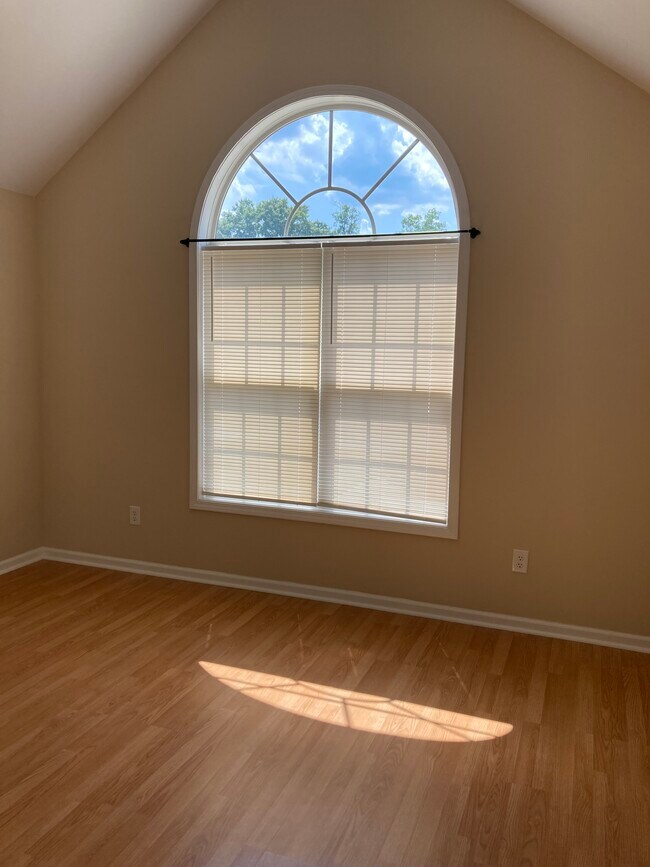 Foto del edificio - 3440 Southbrook Cir