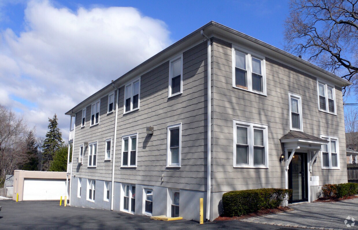 Primary Photo - 330 W Post Rd