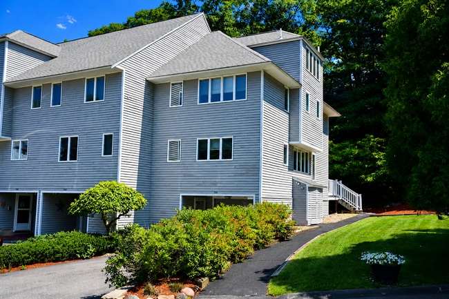 Building Photo - 701 Sherwood Forest Ln