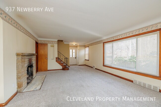 Building Photo - Brick Side by Side Colonial