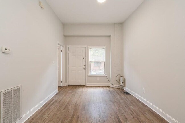 Foto del edificio - 109 Willow Ave