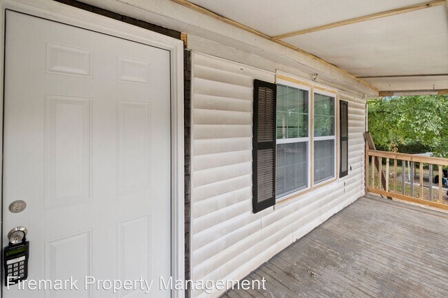 Building Photo - 2 br, 1 bath House - 1020 Bridge Street