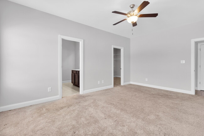 Building Photo - 1000 Abby Leigh Ave