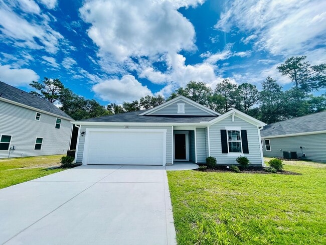 Building Photo - Gorgeous 4bed/3bath home w/ Fenced Yard in...