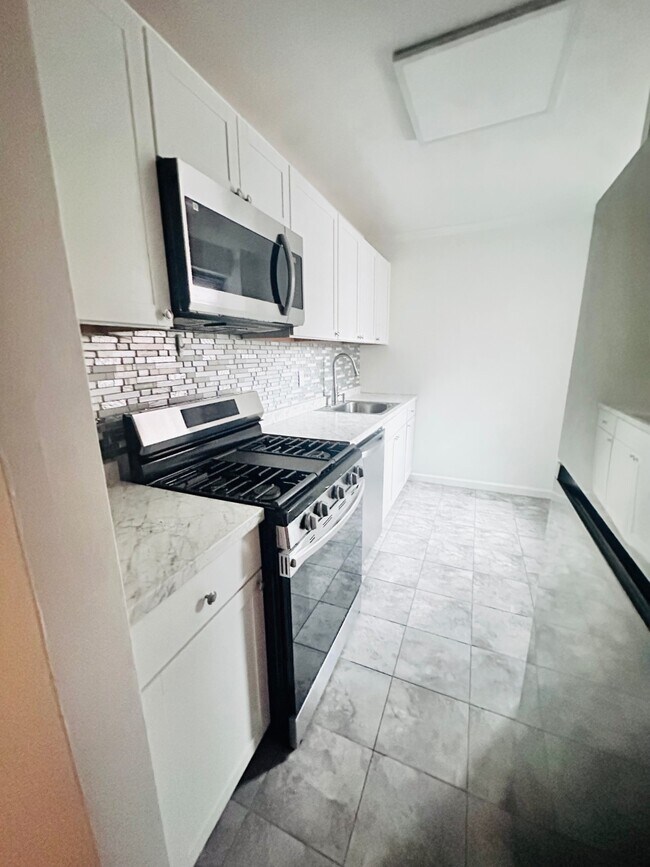 Foto del edificio - 210 Atlantic Ave