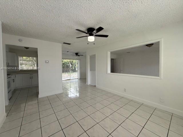 Foto del edificio - 4910 NW 18th St