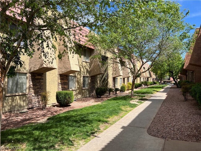 Foto del edificio - 5080 Indian River Dr