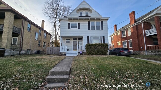 Building Photo - 3923 Spencer Ave