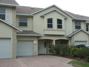 Building Photo - 7957 Evelyn Ct