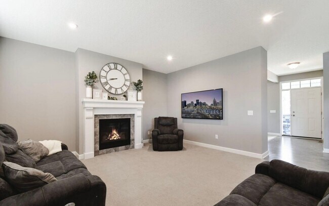 Building Photo - 12995 Leyte Cir NE