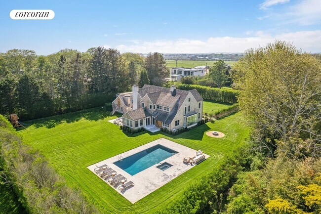 Building Photo - 25 Jobs Ln