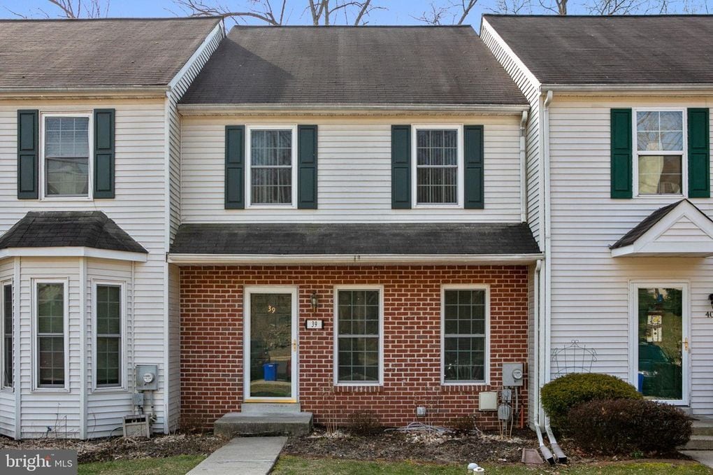 39 Aspen Way, Schwenksville, PA 19473 Townhome Rentals in