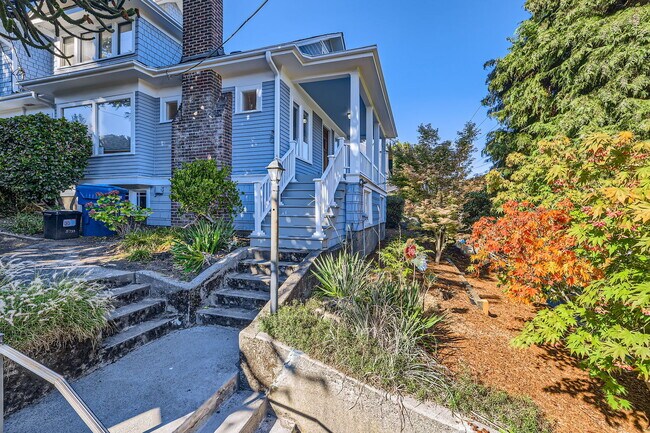 Foto del edificio - 5733 38th Ave NE