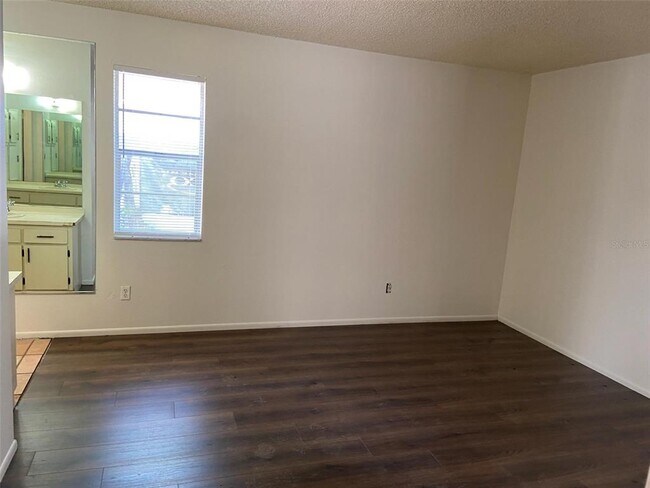 Foto del edificio - 3149 Huron Ave