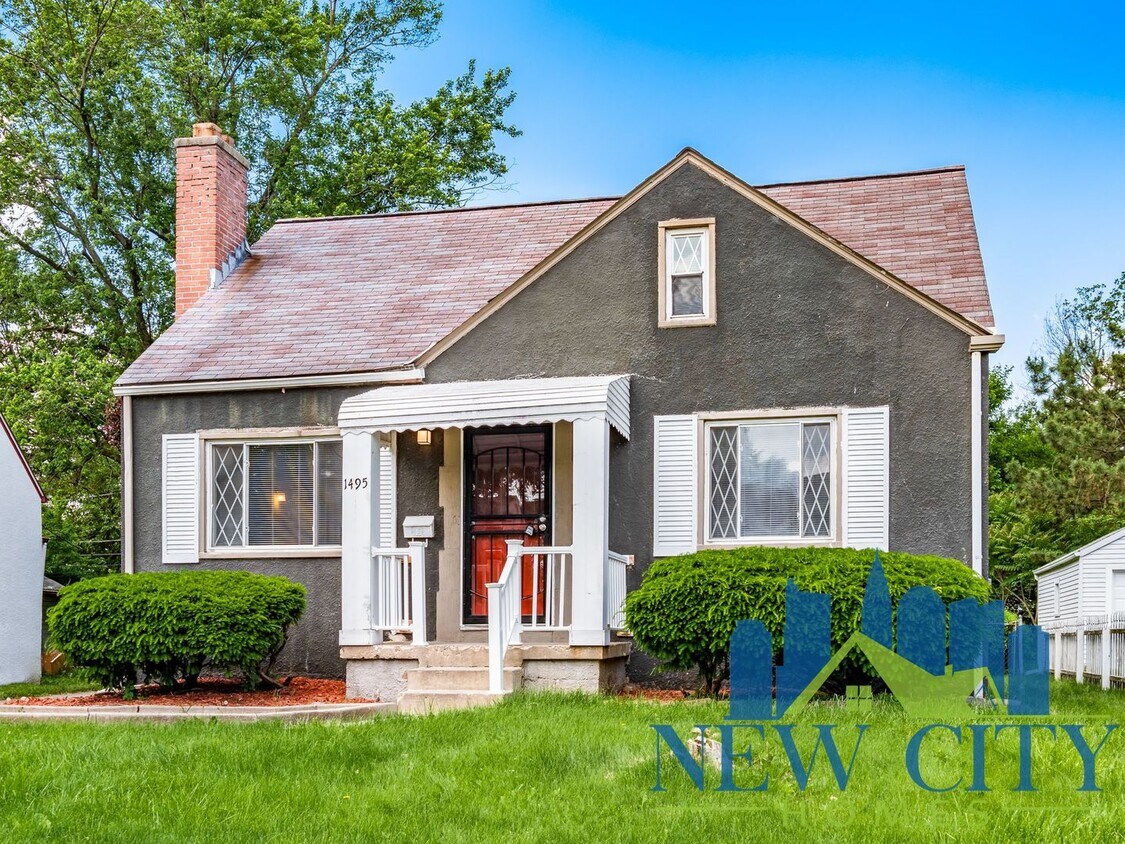 Deshler Park Cape Code Updated House Rental in Columbus, OH