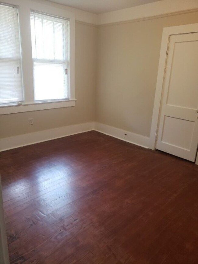 Foto del edificio - Three Bedroom Ranch in Park Circle