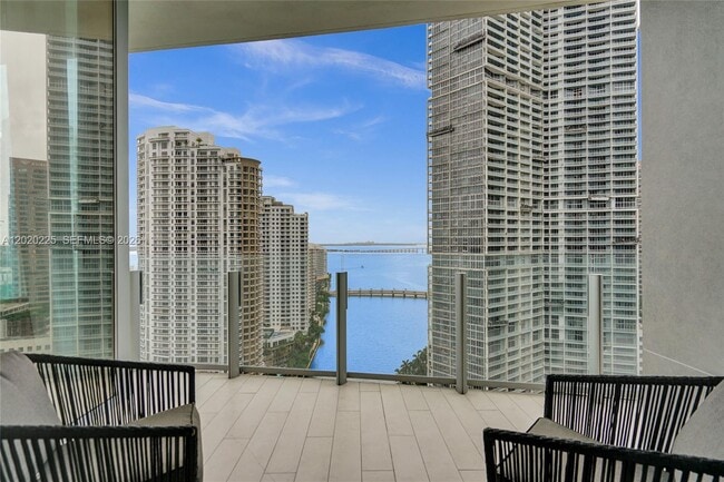 Foto del edificio - 300 Biscayne Blvd Way