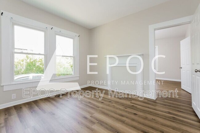 Foto del edificio - 528 Shepherd St