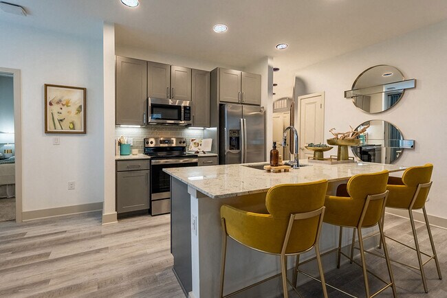 Building Photo - Now Leasing! $500 Off & 8 Weeks Rent-Free