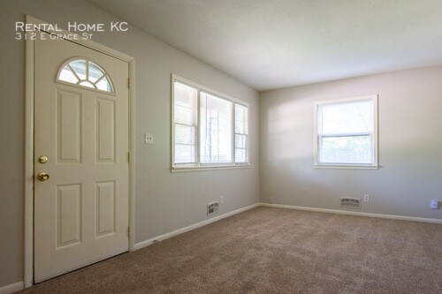 Building Photo - 3-bedroom Ranch with Finished Basement  #312