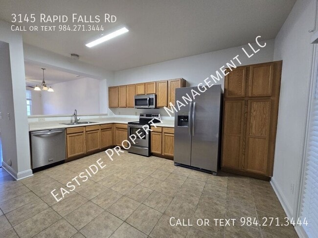 Building Photo - 3145 Rapid Falls Rd