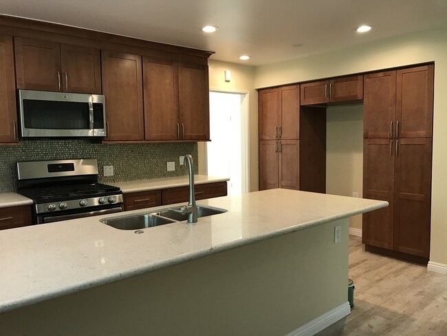 Photo - Beautiful single family home in desirable neighborhood!