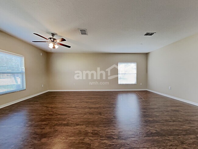 Foto del edificio - 15422 Peach Stone Pl