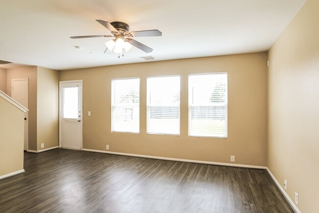 Building Photo - 3231 Dartmouth Field Ln