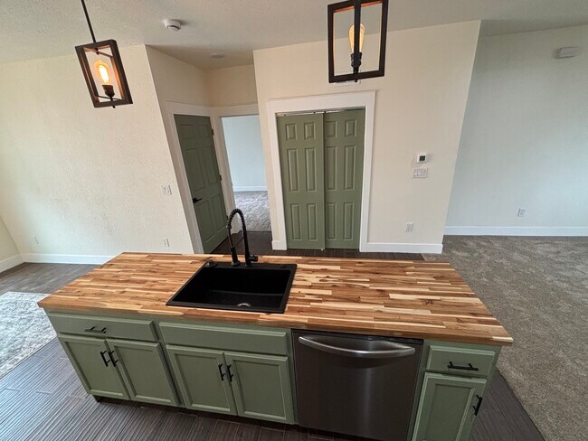 Foto del edificio - 2921 Decatur St