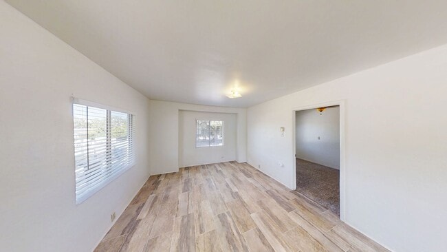 Building Photo - Charming 3 bedroom 2 bathroom in Yucaipa