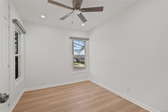 Foto del edificio - 1200 N 3rd St