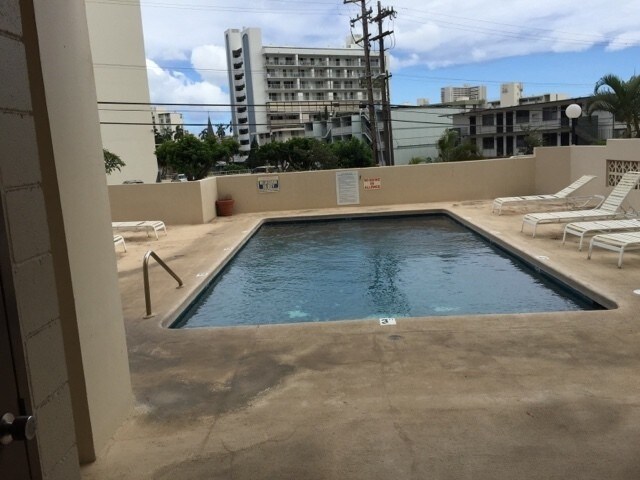 Building Photo - Hale O Kalani 2/1/1 Condo